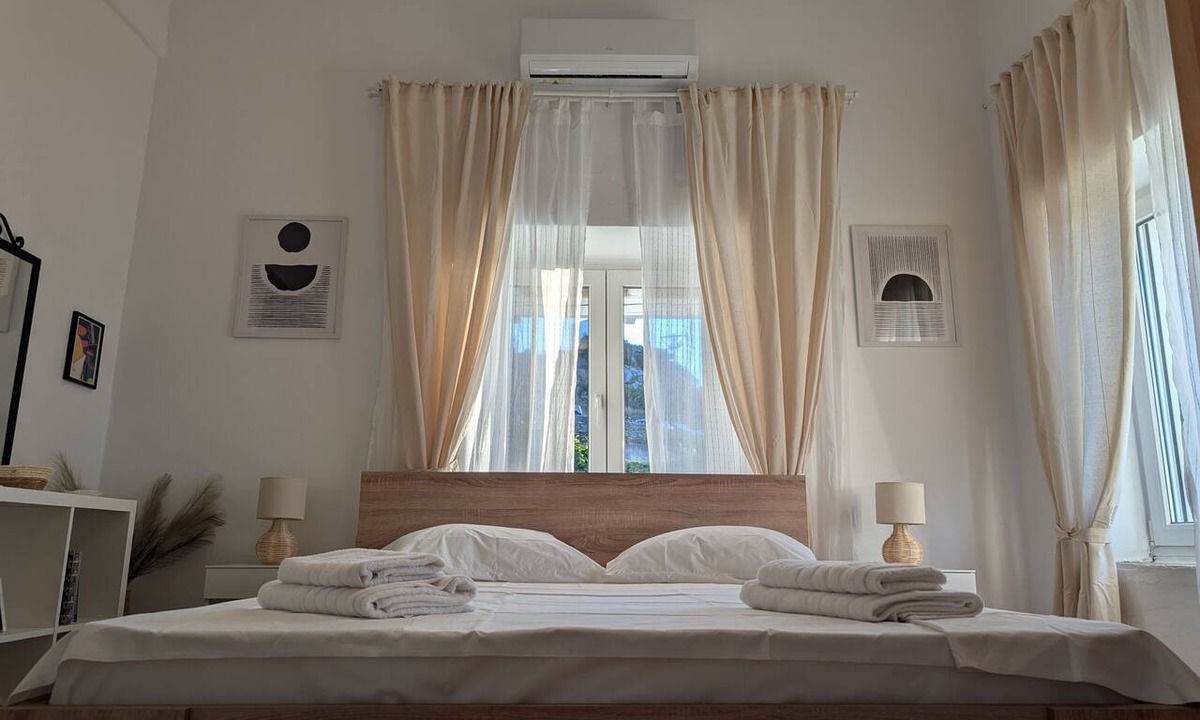 Kea House | Theros Country House with Sea View, Wi-Fi, and Air Conditioning