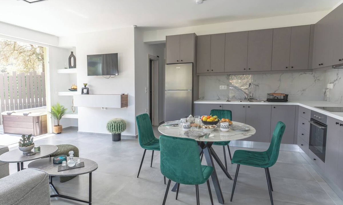 Monopari Apartment | Thyme Aroma - Quiet Nature Patio