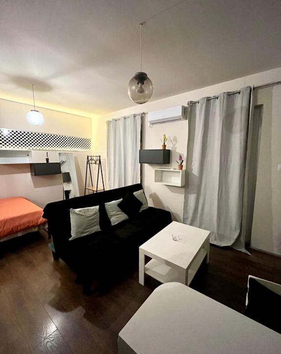 Neos Kosmos Apartment | Tiny Treasure