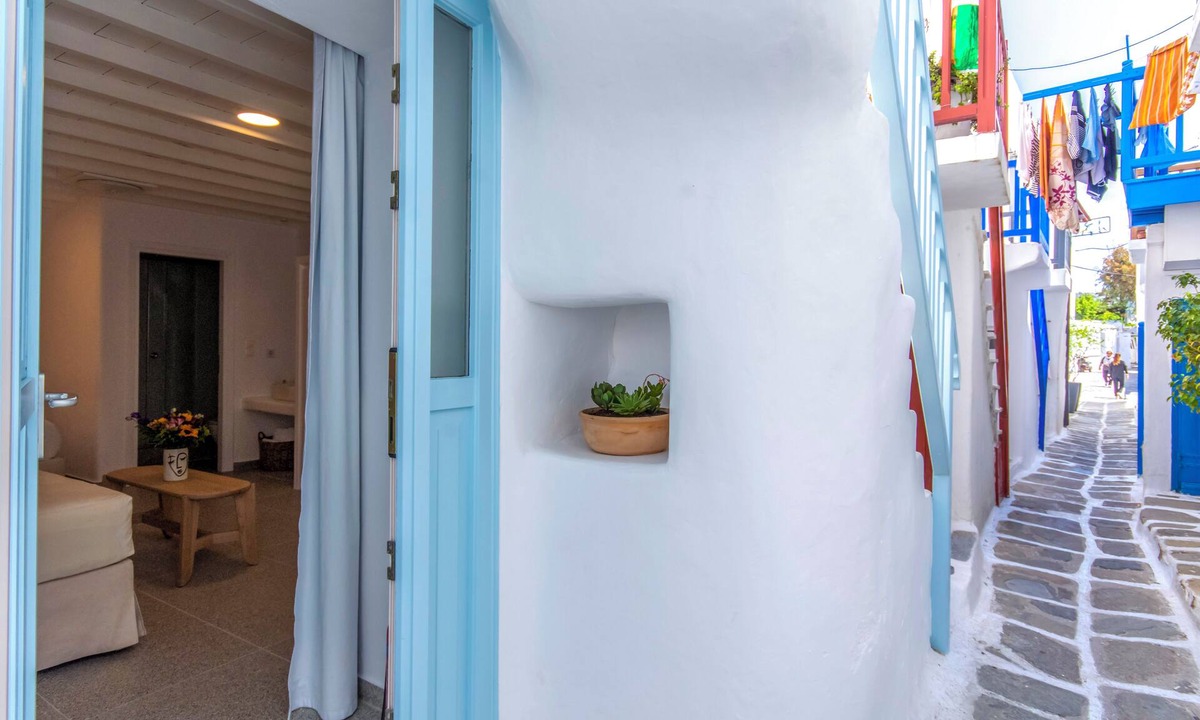 Mykonos Apartment | Traditional Mykonian Home steps from Little Venice