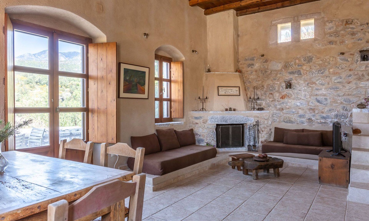 Riglia House | Traditional Stone House in Stoupa | Rosemary