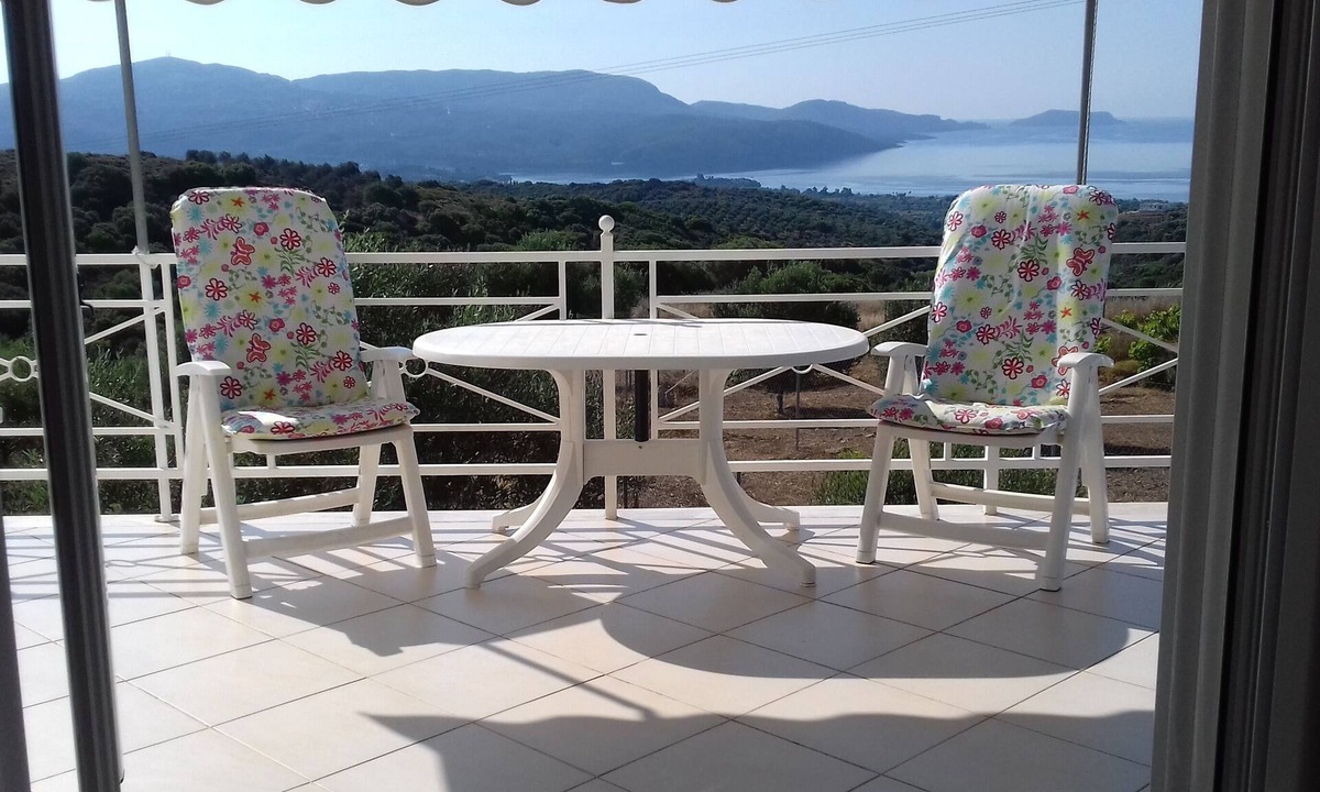 Pylos-Nestoras Villa | Unlimited sea views from 2 balconies. Weekly 1 Greek meal free.