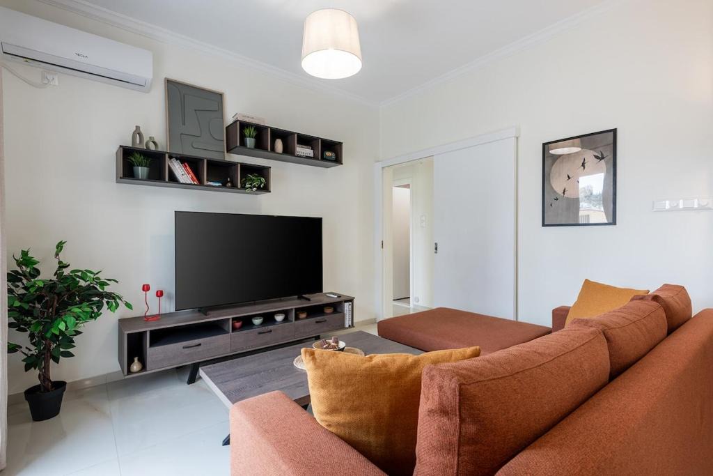 Kinosargous Apartment | Urban Cedar Apartment