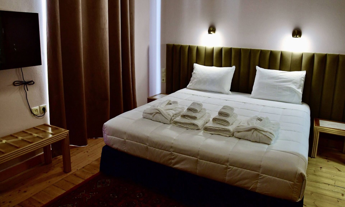 Kalamata Hotel | VASILIKON Hotel 1888 the past is present