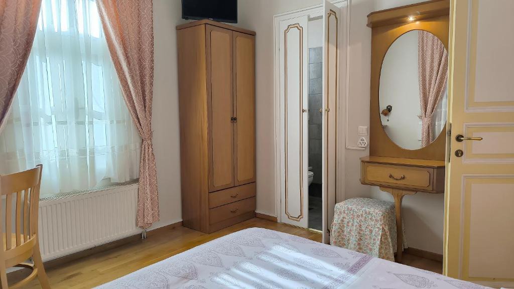 Kastoria House | Venetula's Rooms - Varvara