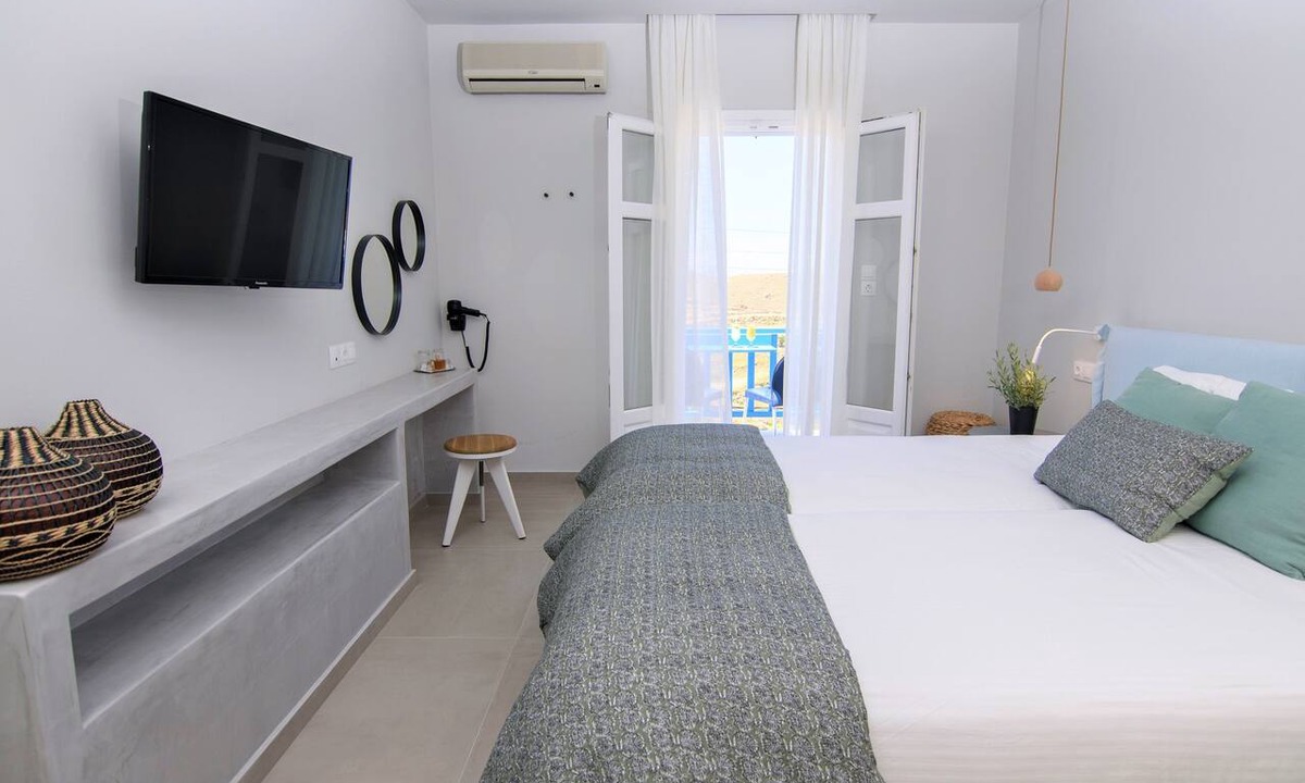 Tholaria Hotel | Vigla Hotel