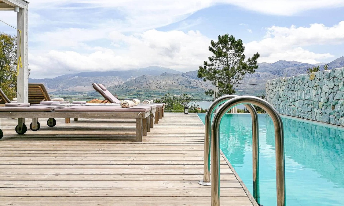 Aktio-Vonitsa Villa | Villa Aetos Luxury Villa with Private Pool & Jacuzzi – Panoramic Ionian Sea Views