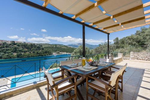 Spartochori Villa | Villa Alex Meganisi - Luxury villa with private pool, seaviews, beach closeby