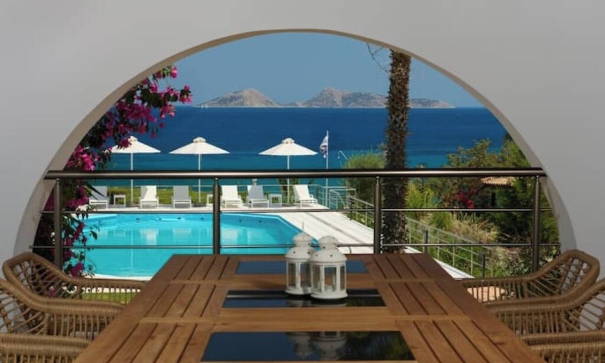Agii Anargiri Villa | Villa Artemis in Small Kounoupi Porto Heli