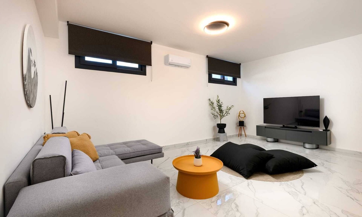 Gouvia Villa | Villa Eleganza, Villa