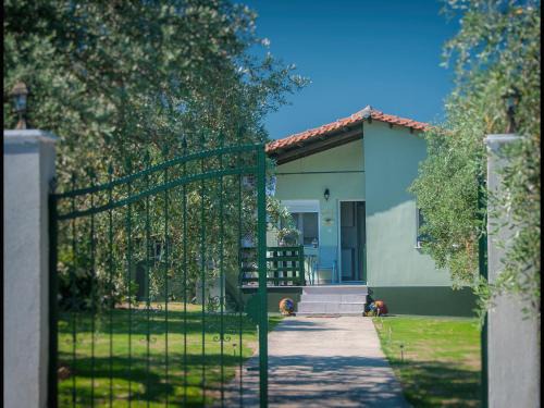 Skala Sotiros House | Villa Elia