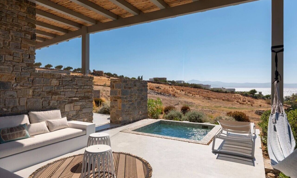 Piso Livadi House | Villa Ena - Beach getaway
