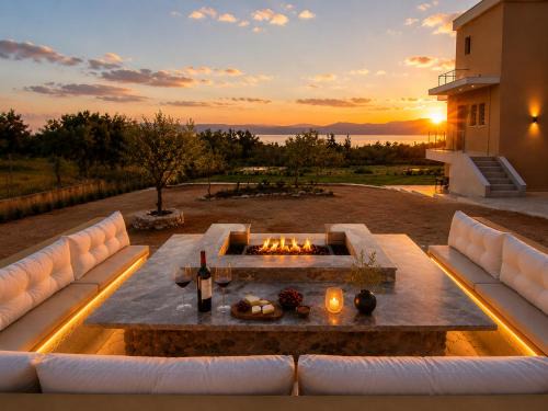 Eretria Villa | Villa Gala Eretria Family Stay with Sea View, Garden & BBQ