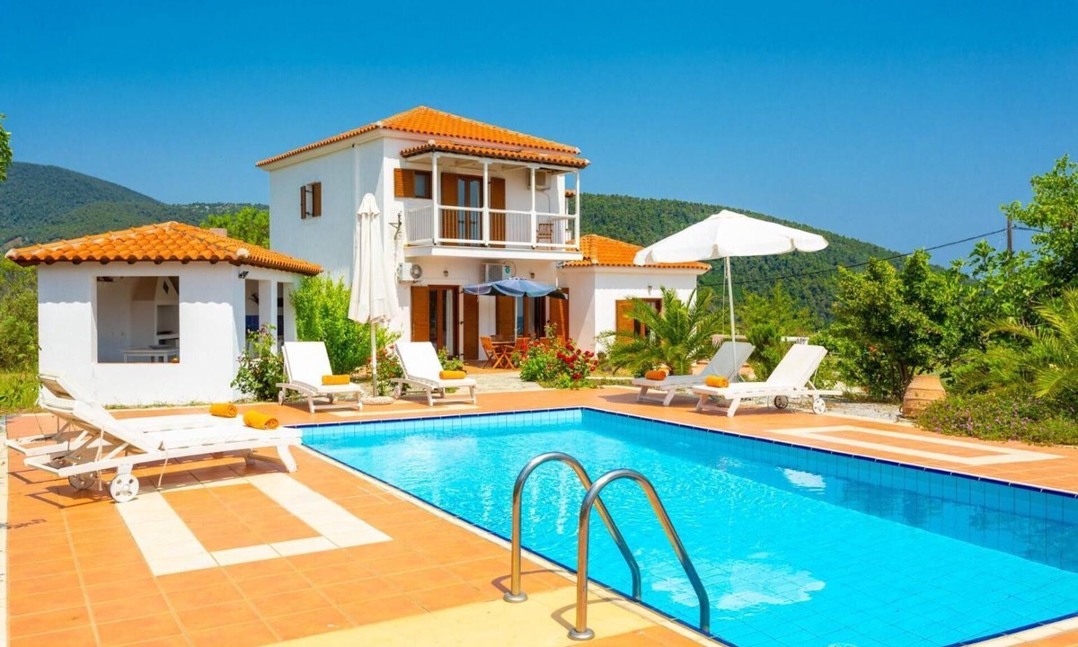 Skopelos Town Villa | Villa Glafki - Three Bedroom Villa, Sleeps 7