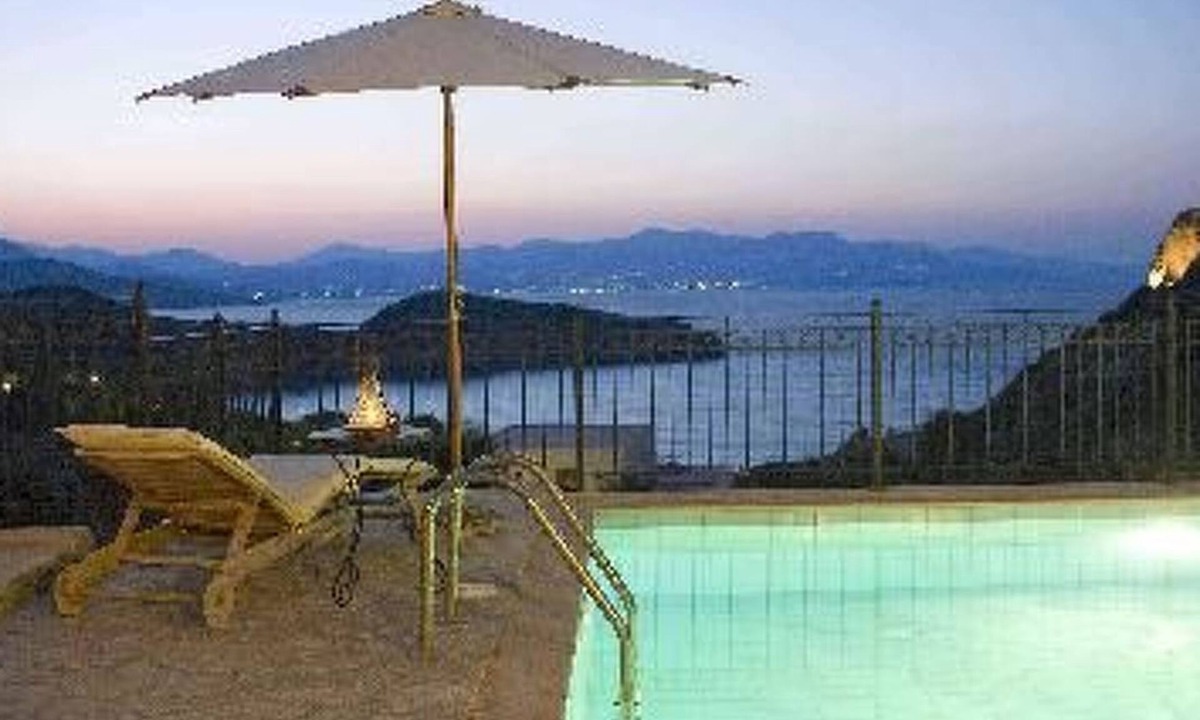 Istron House | Villa Helios by Interhome