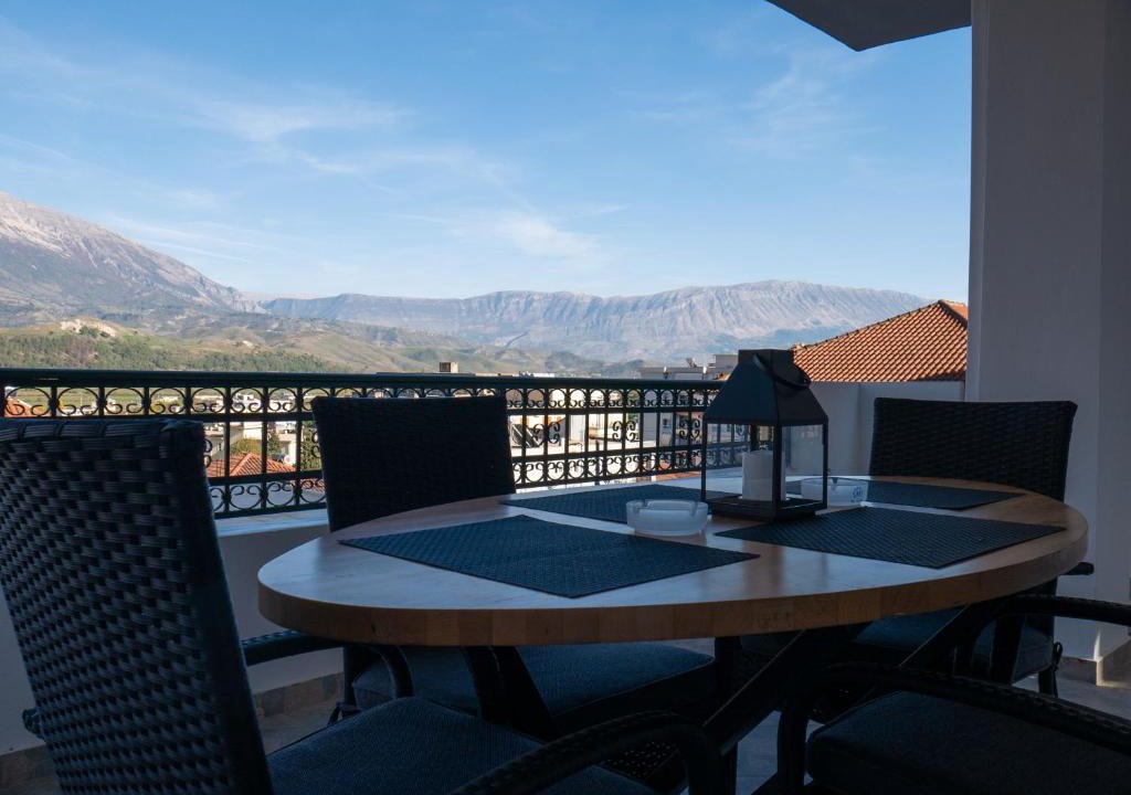 Gjirokaster Apartment | Villa Iliothea