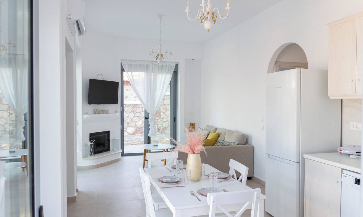 Psinthos Villa | Villa illiousa Grand Peaceful Escape with pool & BBQ near Faliraki Afandou