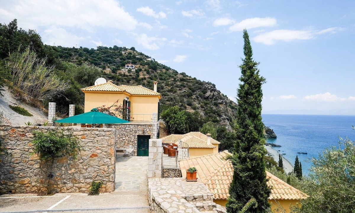 Livadi Villa | Villa in Pera Melana near Kissakas Beach