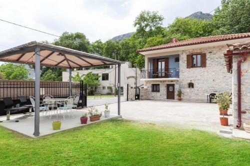 Tripi Villa | Villa Iris