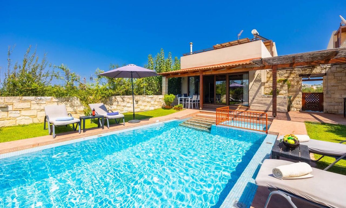 Platanias Town Villa | Villa Lemonia - Two Bedroom Villa, Sleeps 4