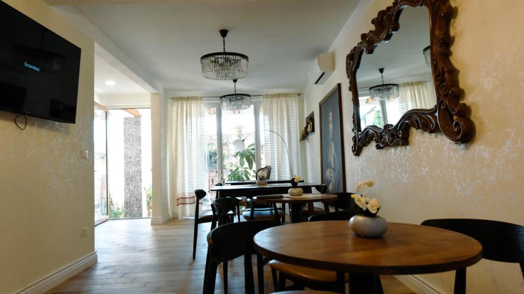 Shkoder Hotel | Villa Loredan