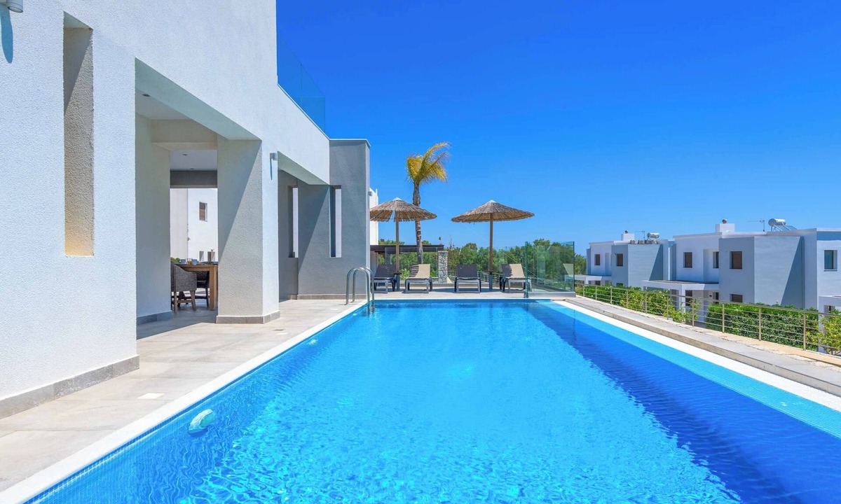 Lahania Villa | Villa Maia - Three Bedroom Villa, Sleeps 6