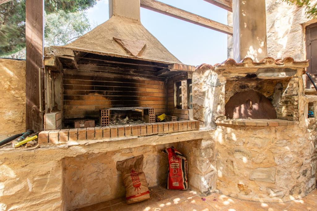 Douliana Villa | Villa Penelope Spacious Stone Villa in Douliana