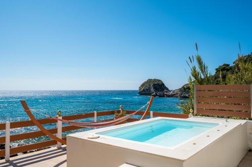 Parelia House | Villa Renata & Villa Filippos with private Plunge Pool by Konnect