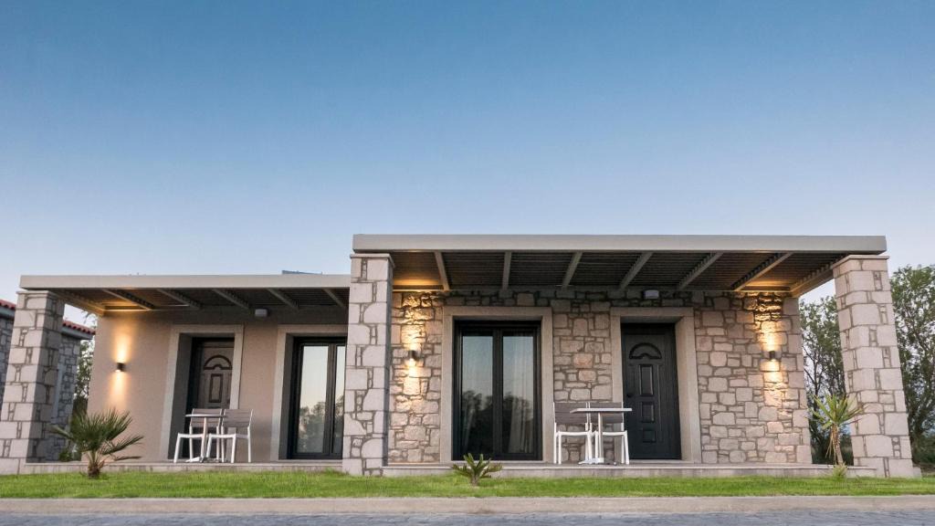 Mirina Apartment | Villa Saravari
