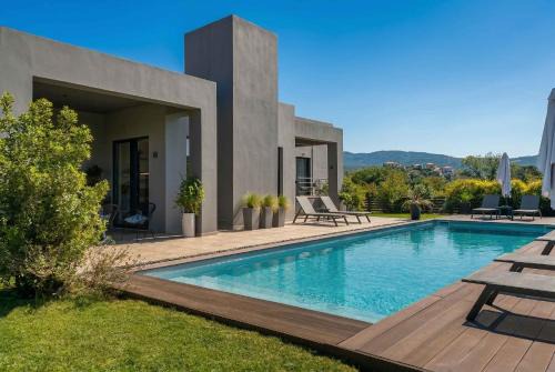 Alikianos Villa | Villa Vega - "Heated" pool, next to nature!