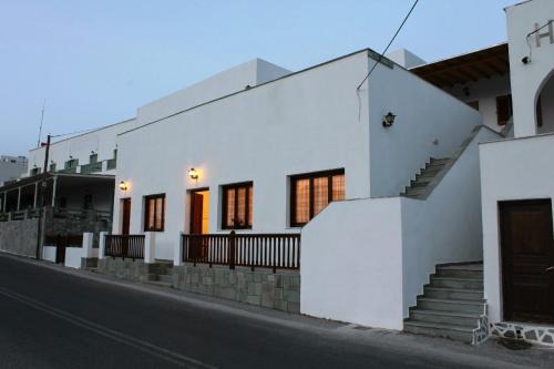 Ios Town Apartment | Violetta