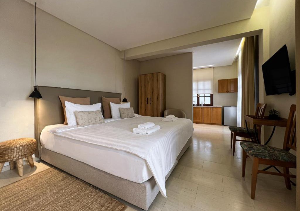 Ouranoupoli Hotel | Viva Properties