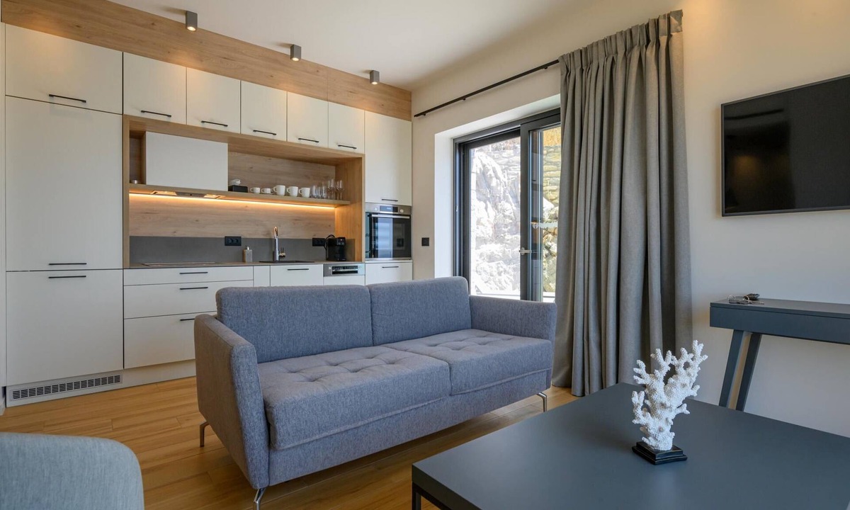 Lefktron Apartment | Vrahos Executive Suite