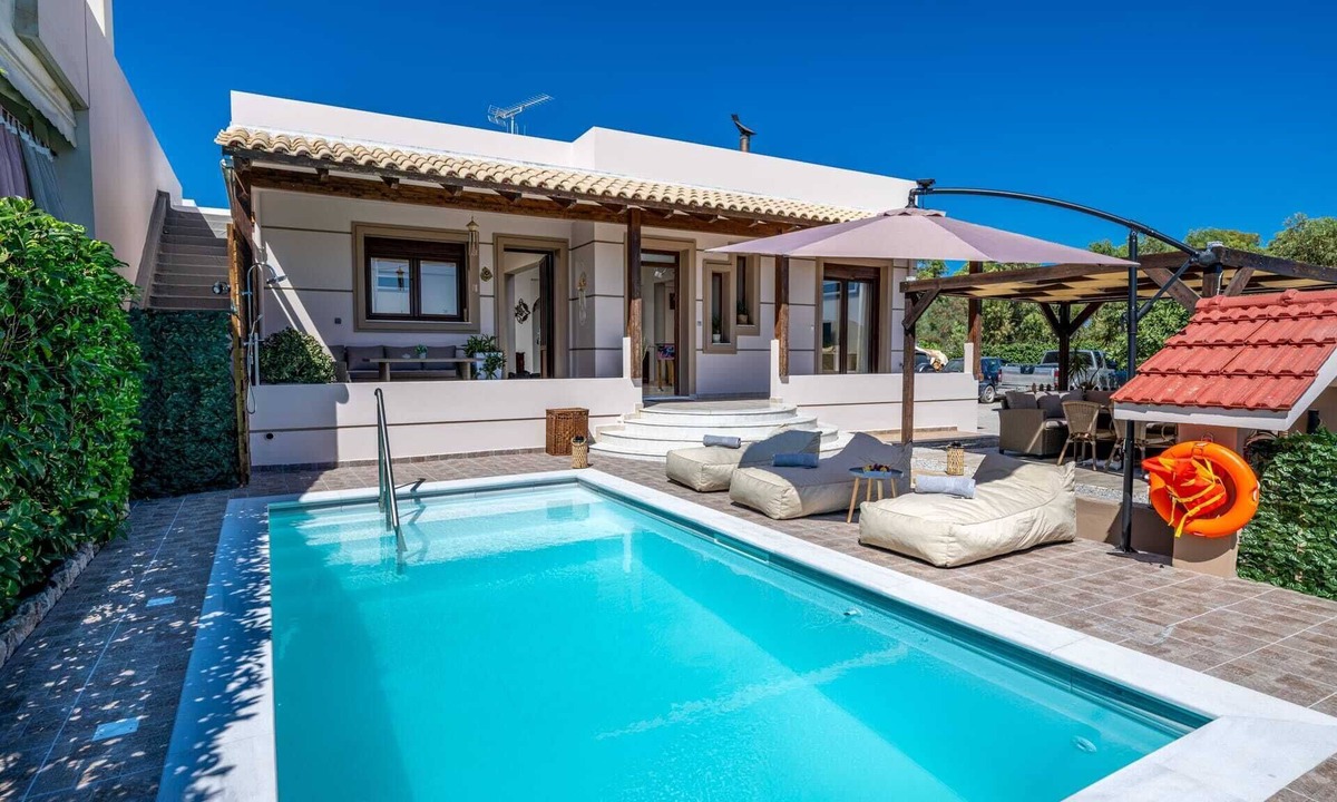 Filerimos Villa | Welcome to Thalpori Villa nestled in the tranquil Maritsa Area of Rhodes.