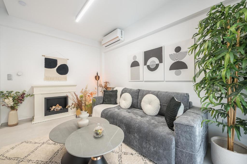 Petroupoli Apartment | West Athens Luxurius Apartment
