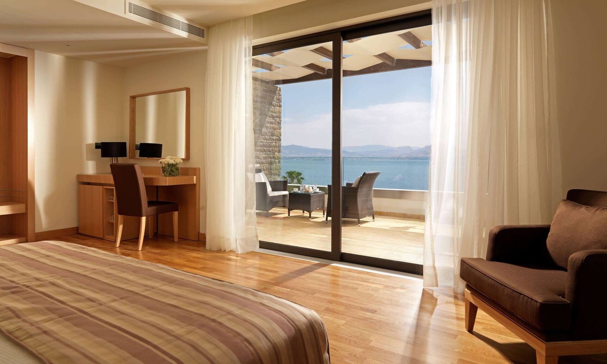 Loutraki-Agioi Theodoroi Hotel | Wyndham Loutraki Poseidon Resort
