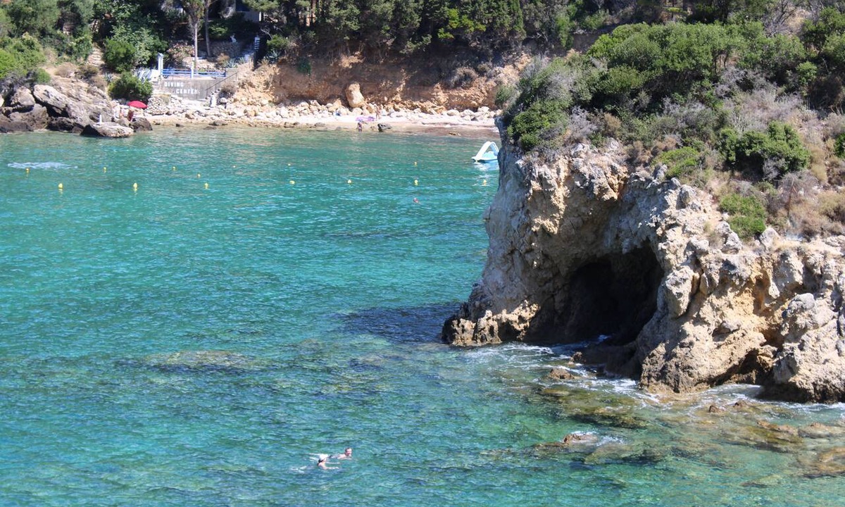 Lakones Hotel | Zefiros Traditional Hotel