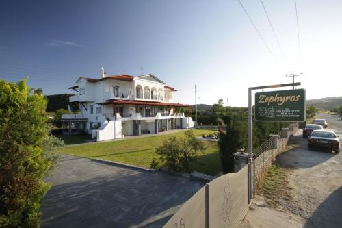 Ormos Panagias Apartment | Zephyros Resort 2