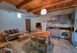 85 m² Apartment ∙ 2 bedrooms ∙ 4 guests in Gorgolaini
