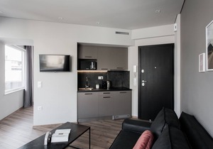 Deluxe 1BR Apartment at WYZ Athens
