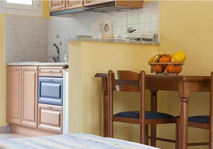 Water Side studios with swimming pool near Lourdas beach in charming Kefalonia in Lourdata