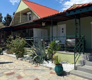 Pangaio House | Άνεμος Home
