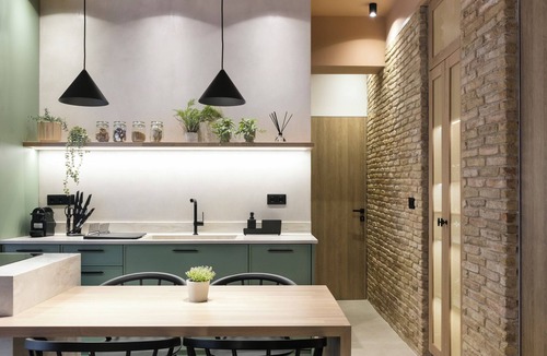 Kinosargous Apartment | Ανακαινισμένο διαμέρισμα στην καρδιά της αθήνας, δίπλα σε όλα τα αξιοθέατα.