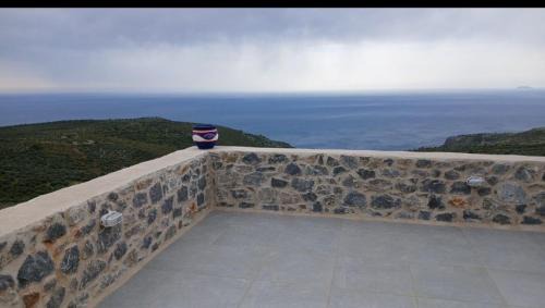 Omales House | Ελαιόλιθοι Μάνη Villas