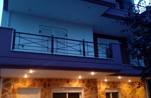 Chalcis House | ΙΣΟΓΕΙΟ ΚΑΤΟΙΚΙΑΣ κηπος