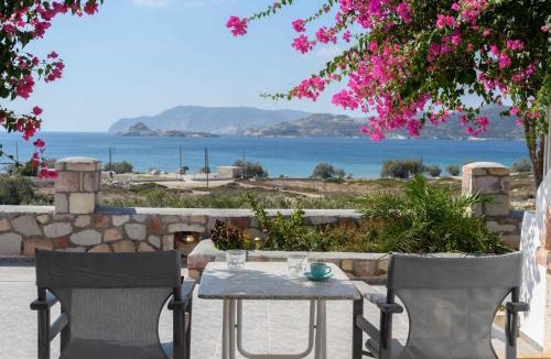 Kimolos House | Κalamitsi Rooms & Apartments