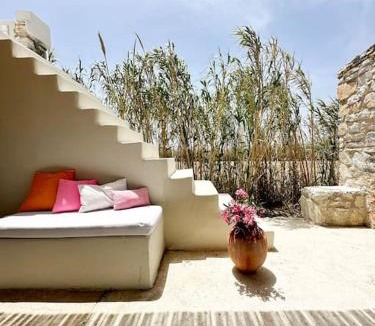 Naxos House | Μονοπάτι