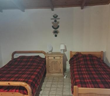 Kineta Apartment | Ξυλινο σπίτι δίπλα στην θάλασσα