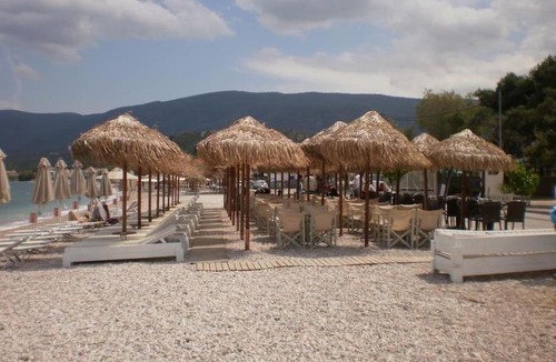 Katakali House | Όμορφη κατοικία με θέα Σαρωνικό.
