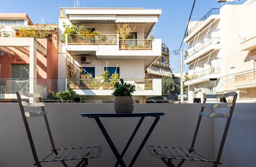 Filopappou Apartment | 2 Bedroom Apartment in Koukaki